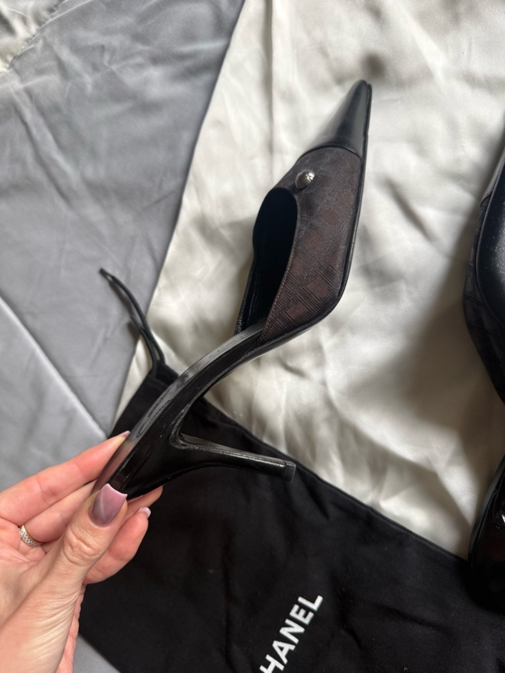 Vintage Chanel CC Logo Print Heeled Pointed-Toe Mules - Picture 9 of 12